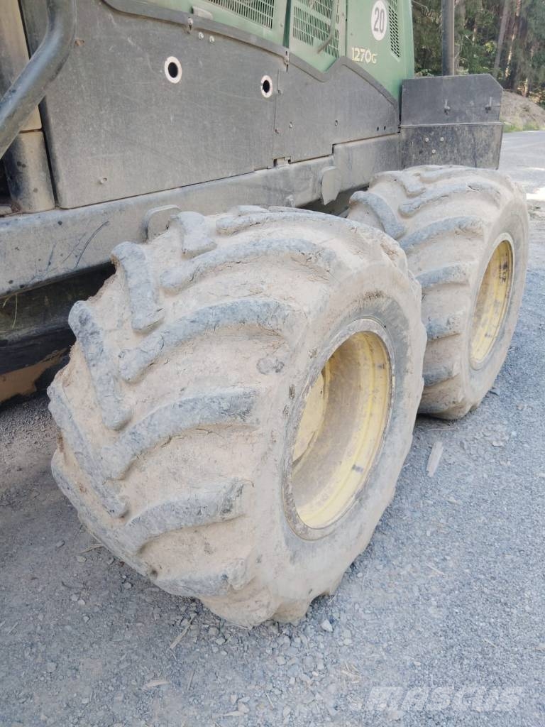 John Deere 1270 G Harvesters