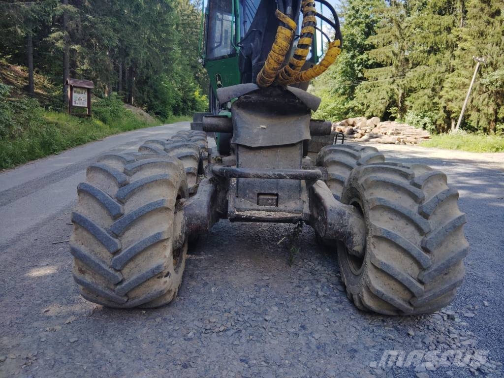 John Deere 1270 G Harvesters