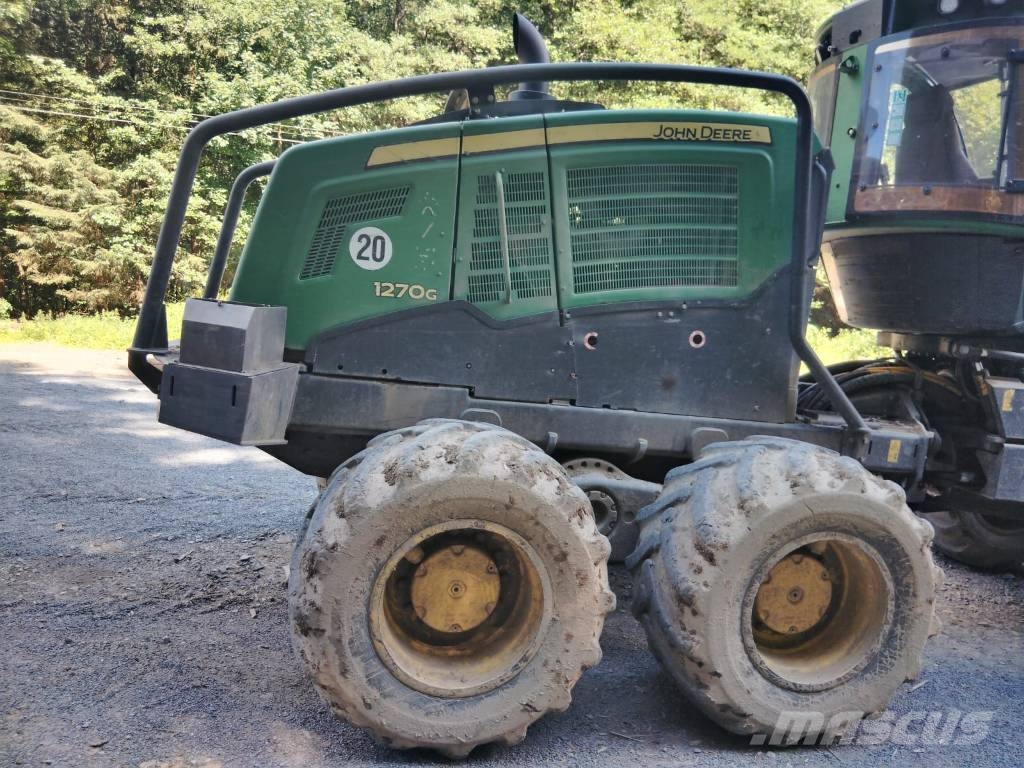 John Deere 1270 G Harvesters