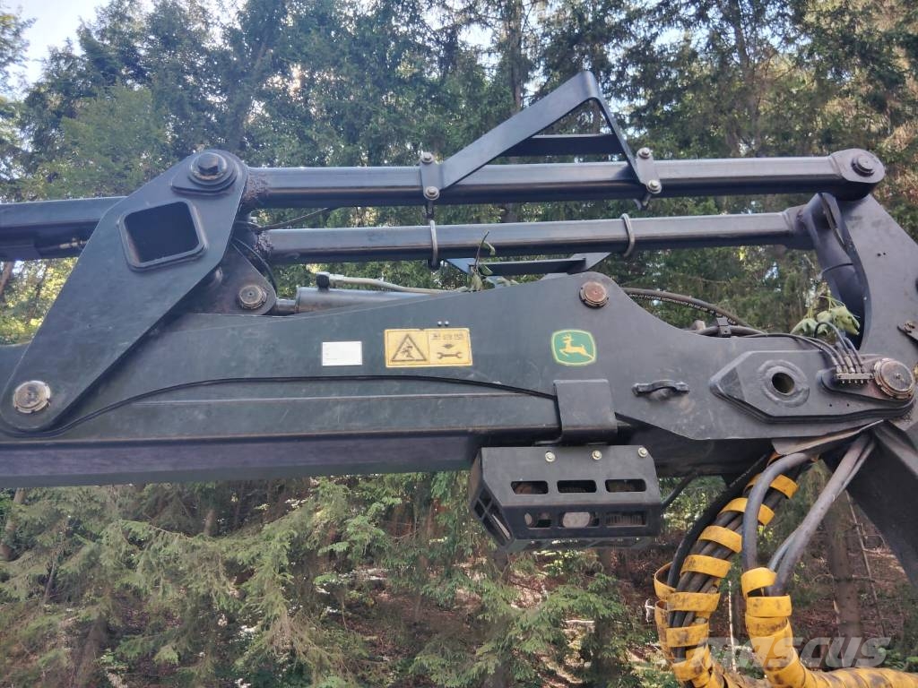 John Deere 1270 G Harvesters