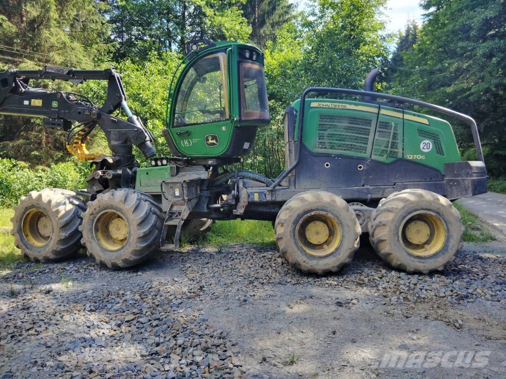 John Deere 1270 G Harvesters
