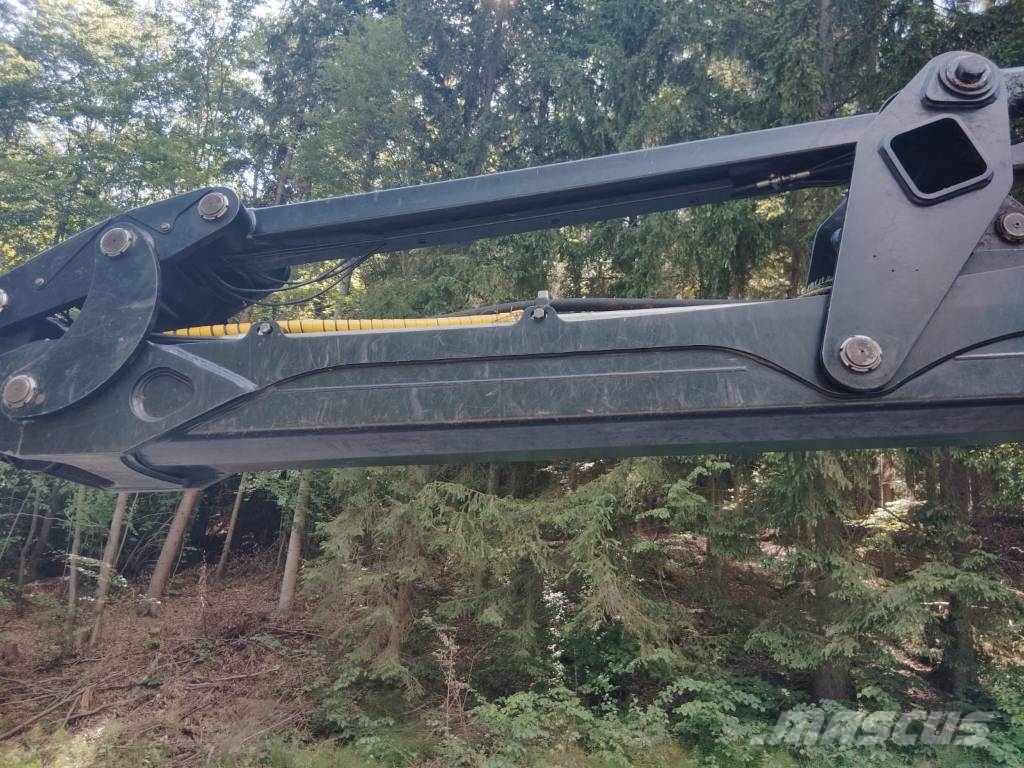 John Deere 1270 G Harvesters