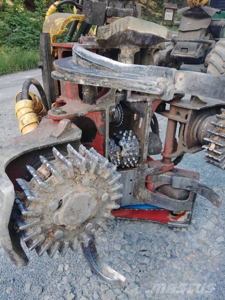 John Deere 1270 G Harvesters