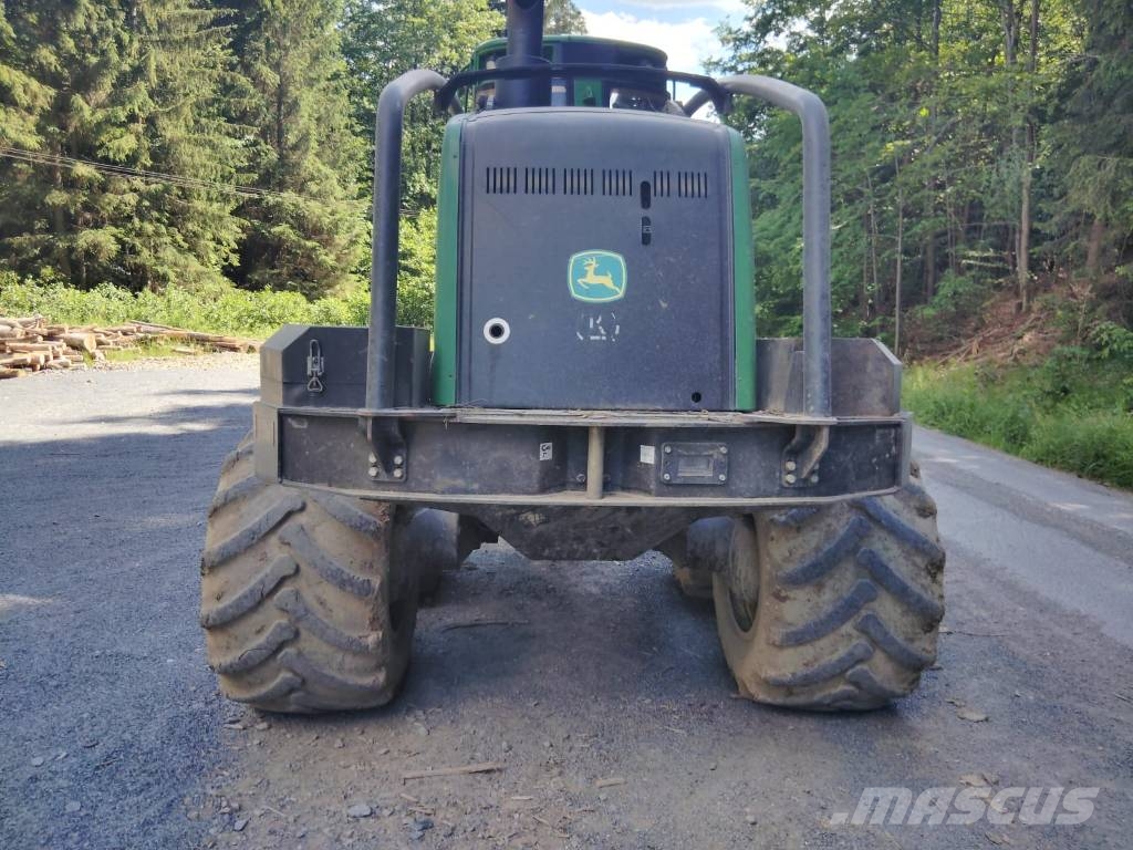 John Deere 1270 G Harvesters