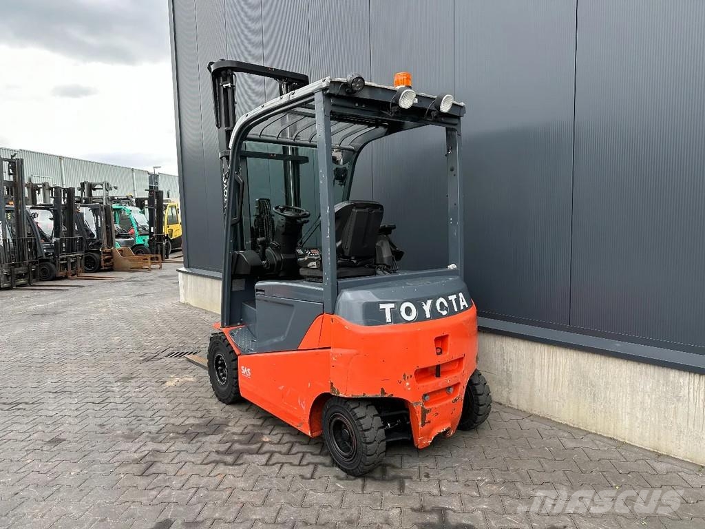 Toyota 8FBMKT25 Electric forklifts