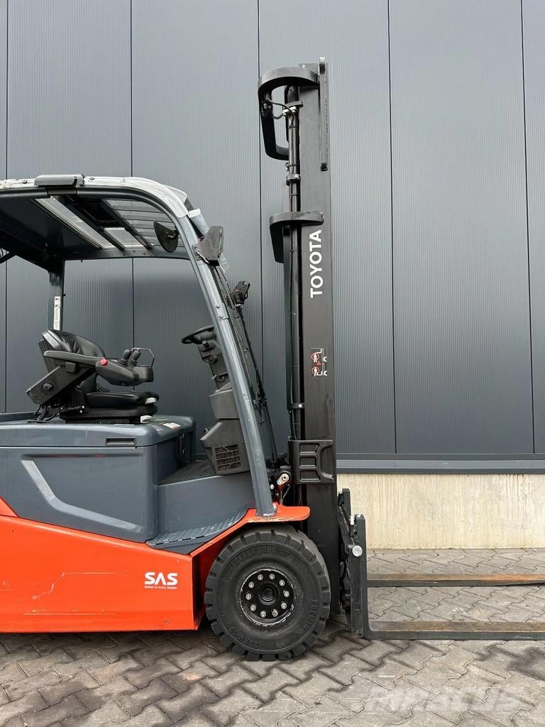 Toyota 8FBMKT25 Electric forklifts