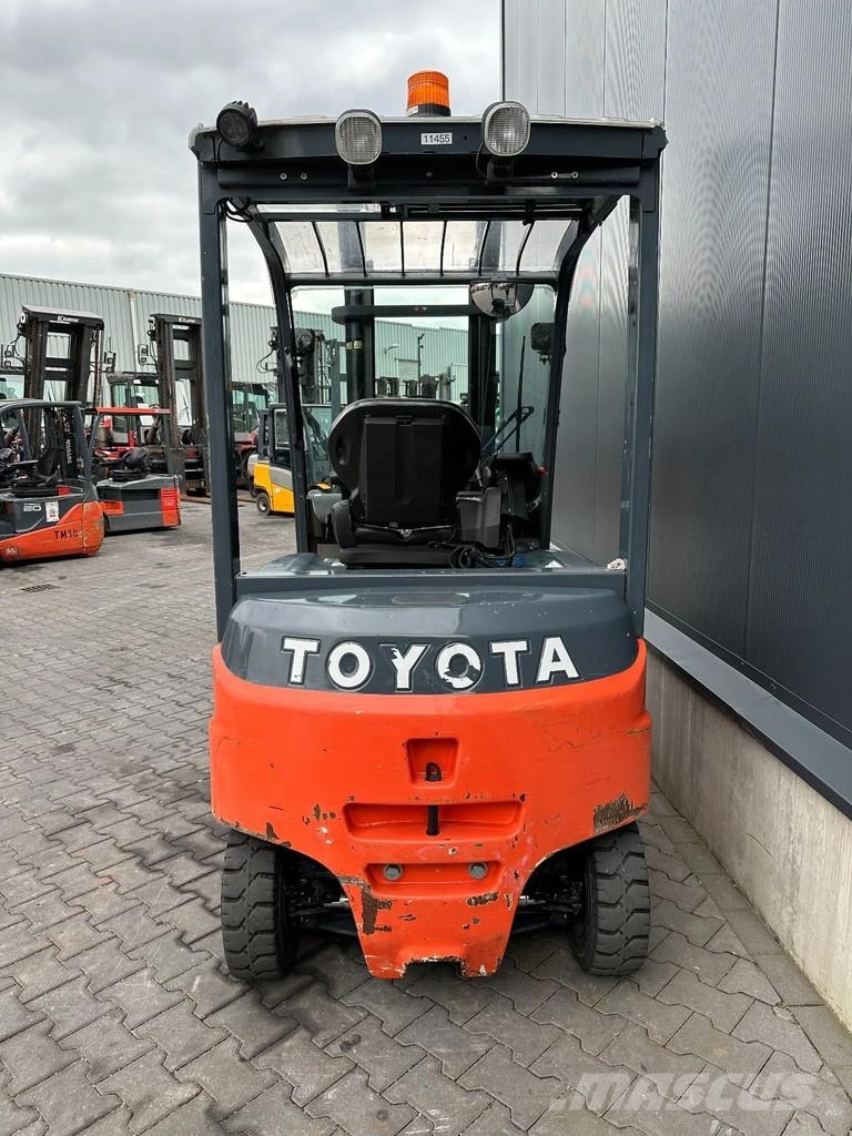 Toyota 8FBMKT25 Electric forklifts