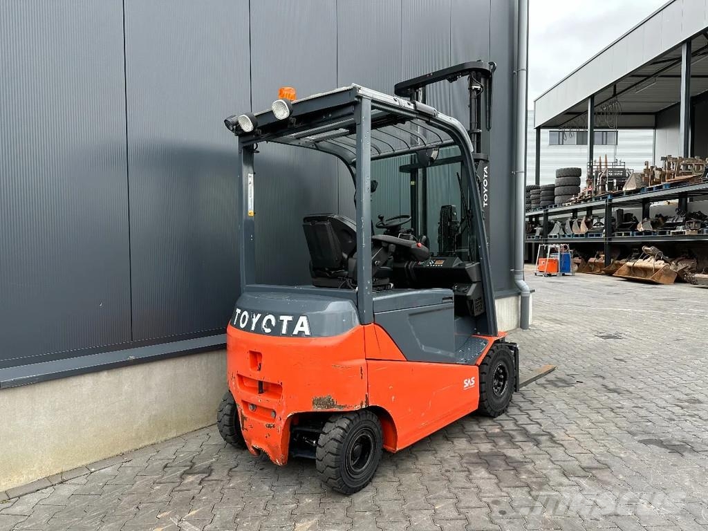 Toyota 8FBMKT25 Electric forklifts