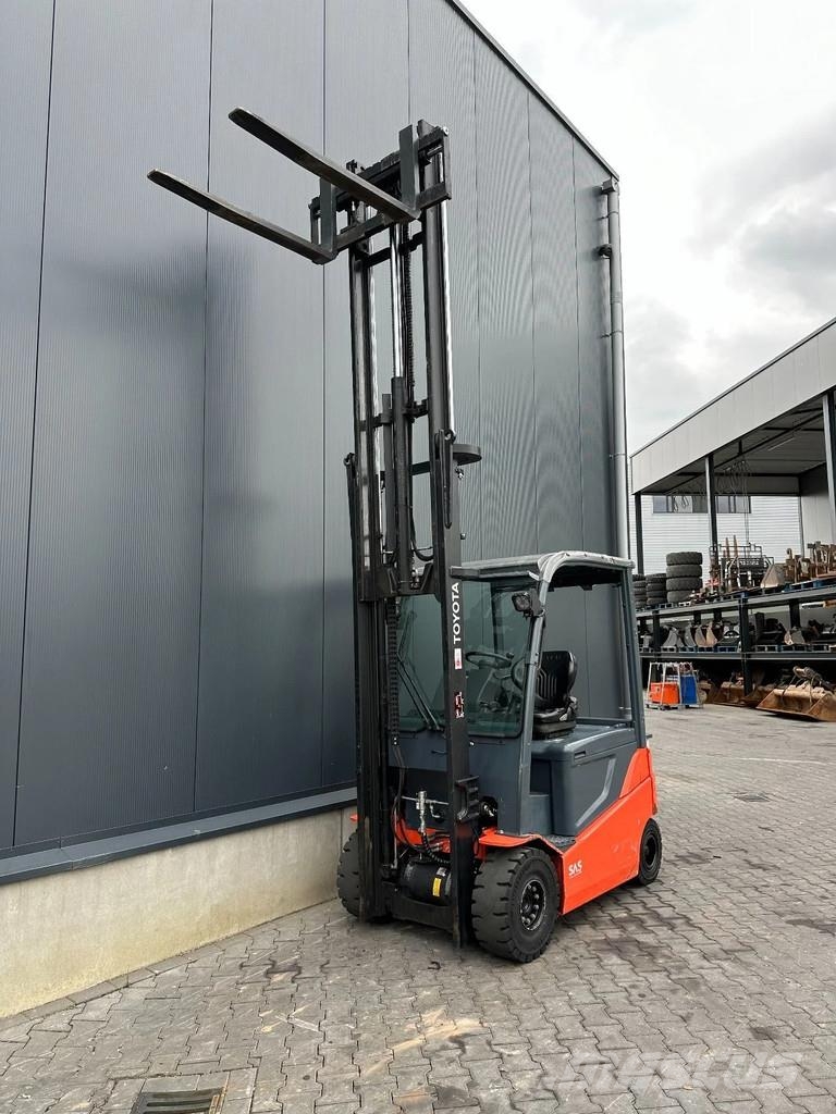 Toyota 8FBMKT25 Electric forklifts