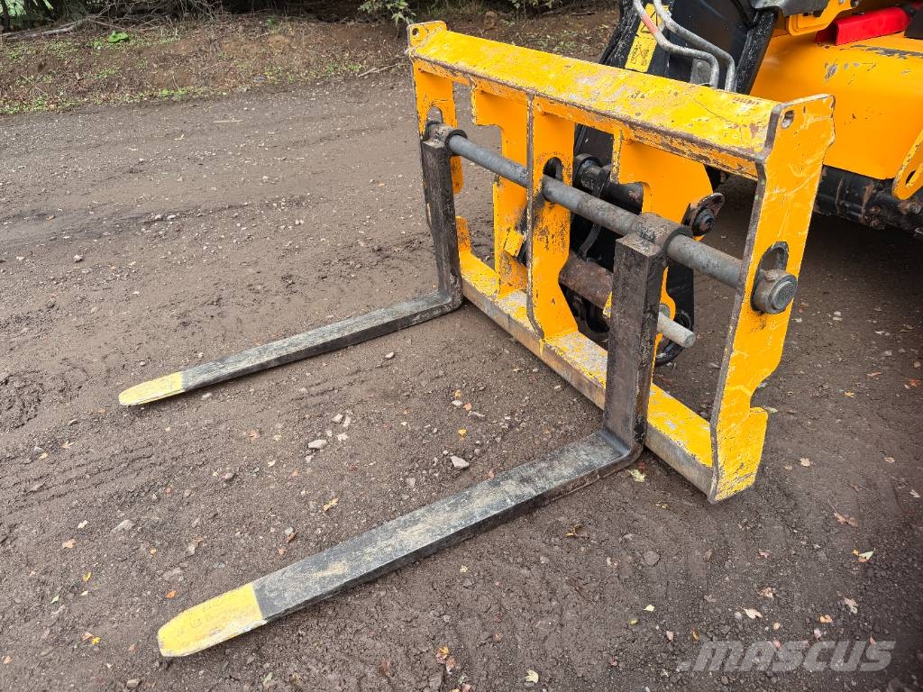 JCB 525-60T5 6M Telehandler Telescopic handlers