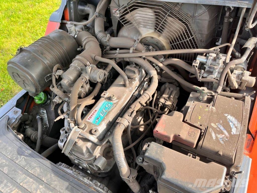 Toyota 02-8FGJF35 Περονοφόρα ανυψωτικά κλαρκ με φυσικό αέριο LPG