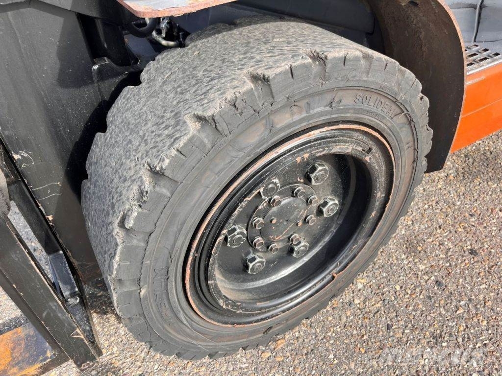 Toyota 02-8FGJF35 Περονοφόρα ανυψωτικά κλαρκ με φυσικό αέριο LPG