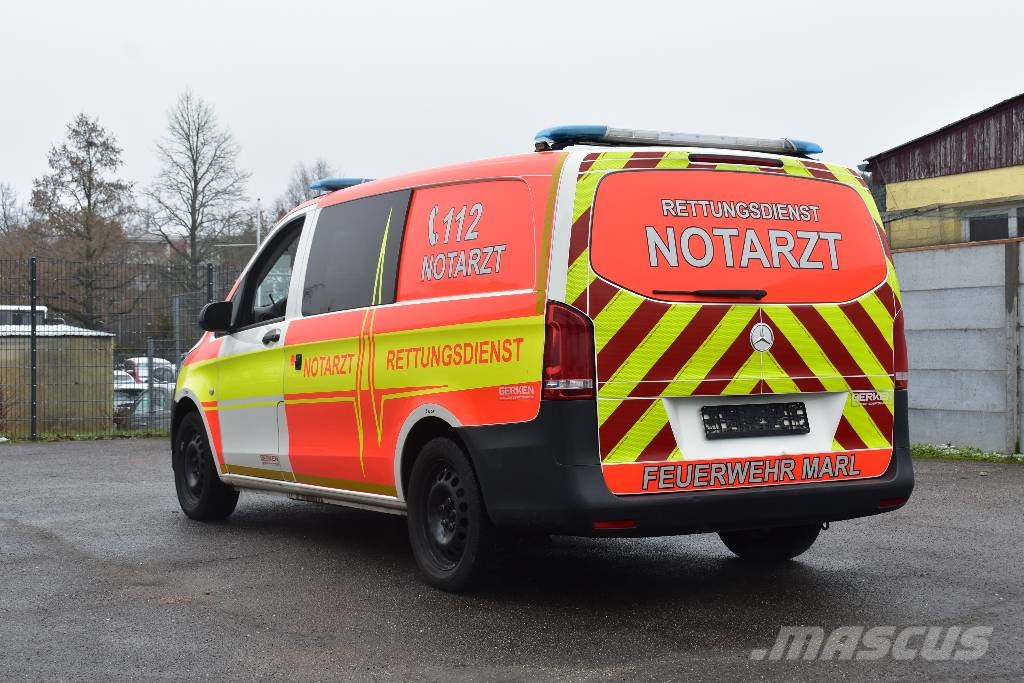 Mercedes-Benz Vito 4x4 Notarzt Einsatzfahrzeug NEF Ambulanser