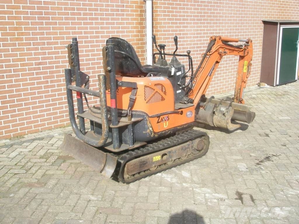 Hitachi ZX10U-2 Miniescavadeiras < 7t (Mini escavadeiras)