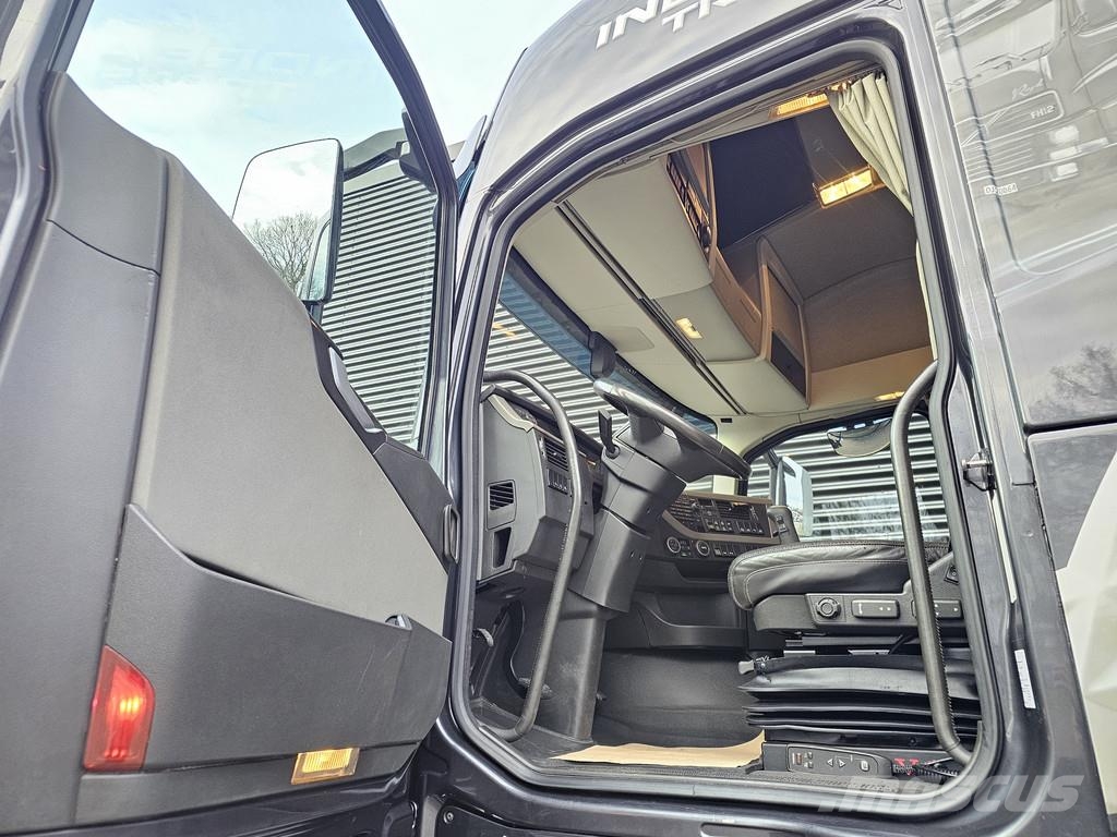 Volvo FH 540 / 8x4*4 / HIAB 548E-9 CRANE/KRAN / WINCH Camiones grúa