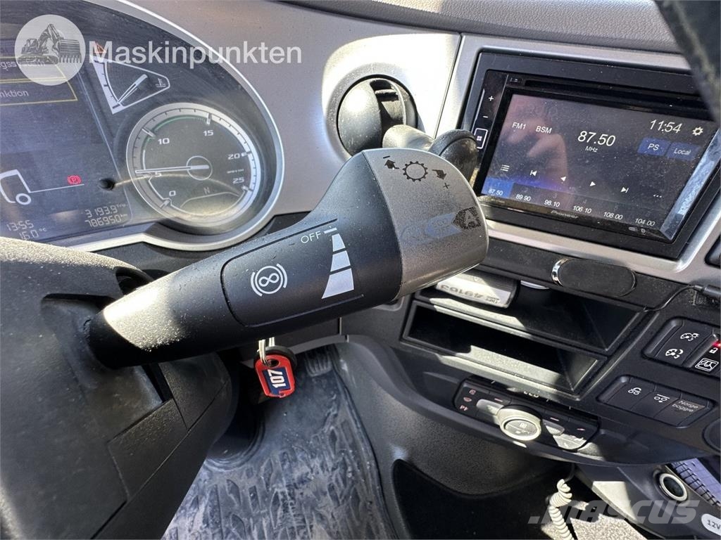 DAF FAS XF530Z Sanduk kamioni