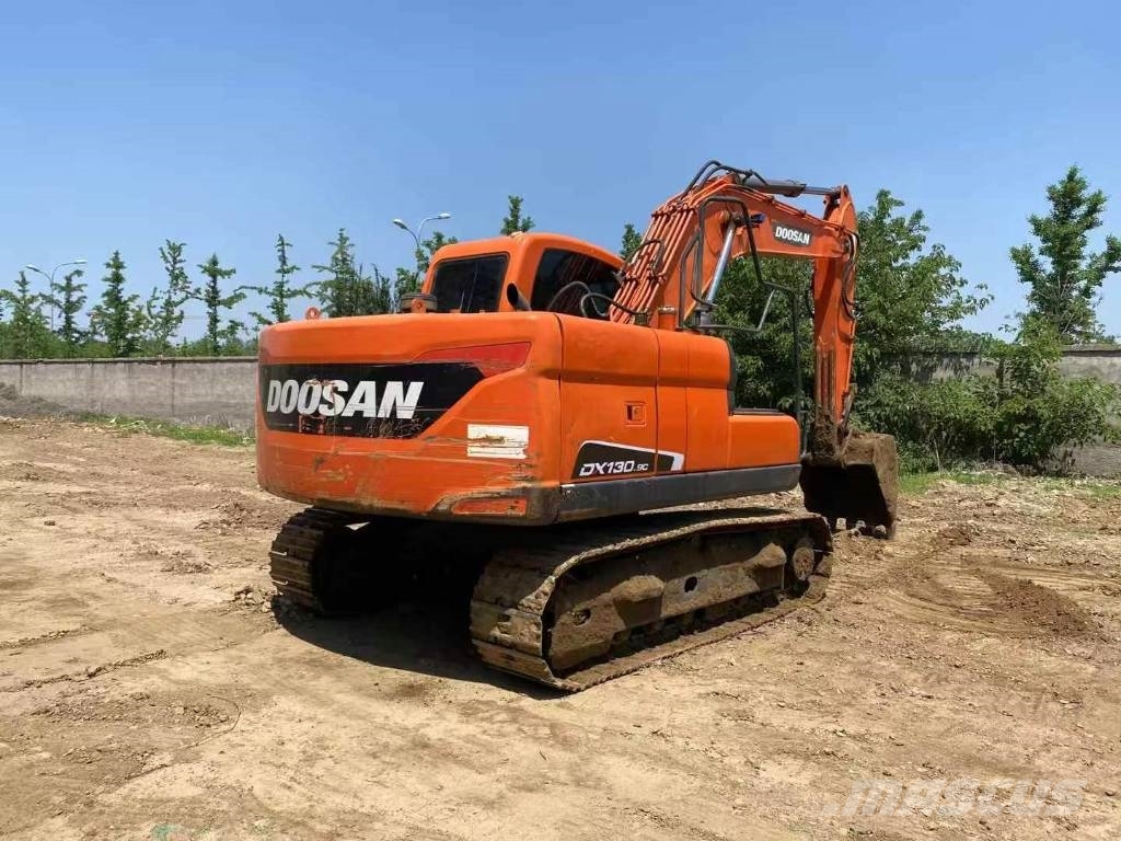 Doosan DX 130-9C Pelle sur chenilles