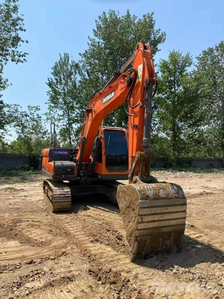 Doosan DX 130-9C Pelle sur chenilles