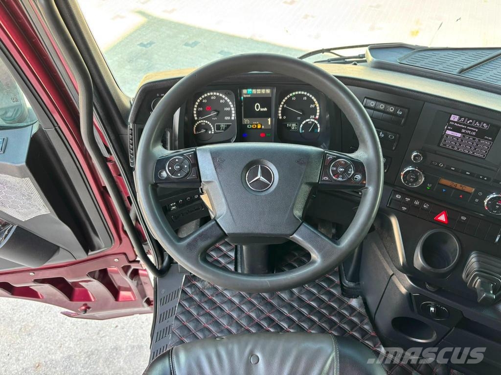 Mercedes-Benz Arocs 3263 8x4 FULL STEEL Transporte de madera