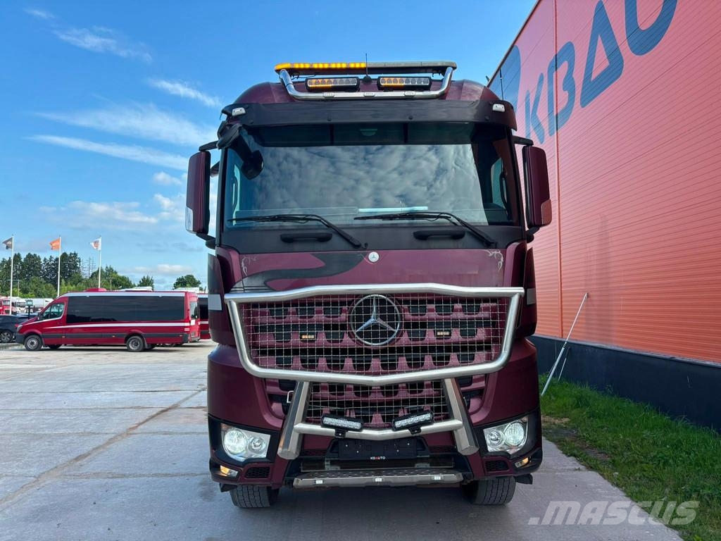 Mercedes-Benz Arocs 3263 8x4 FULL STEEL Transporte de madera