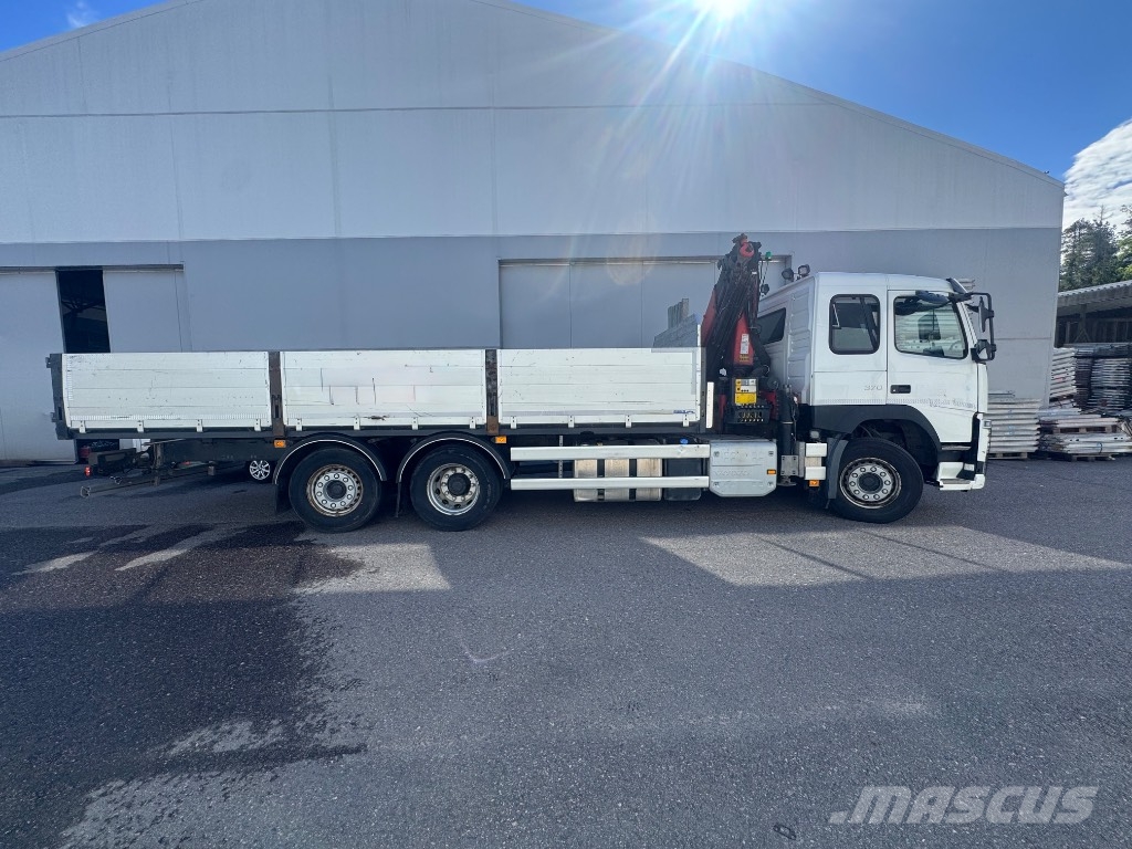 Volvo FM 370 6x2/4-4900 Nosturiauto Truck mounted cranes