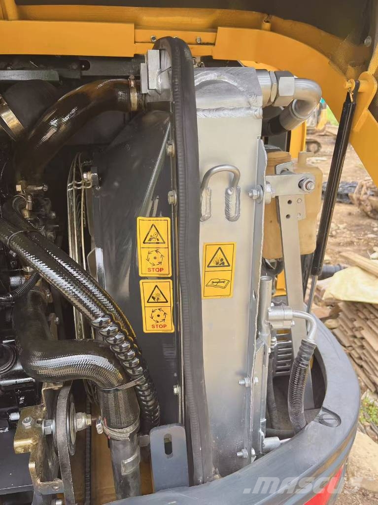 XCMG XE 60 DA Vikšriniai ekskavatoriai