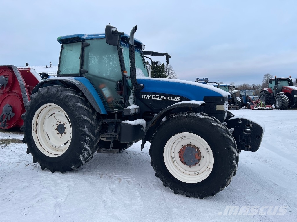 New Holland TM165