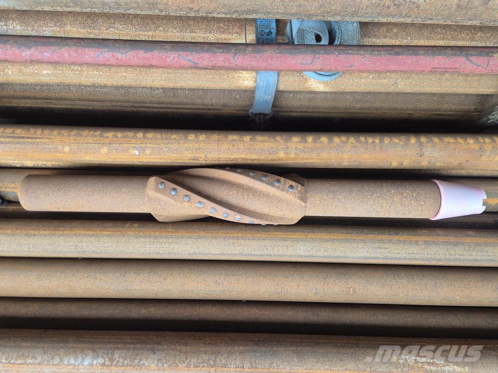 Diversen Boorstangen (drill parts). Muut koneet