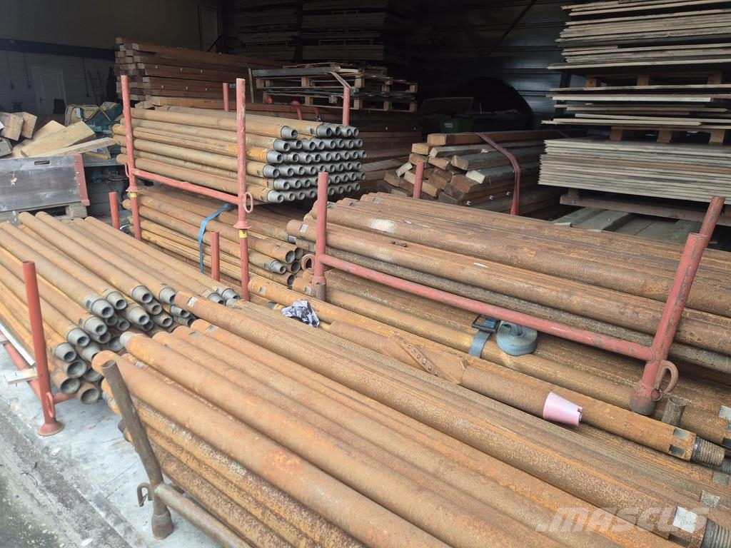 Diversen Boorstangen (drill parts). Muut koneet