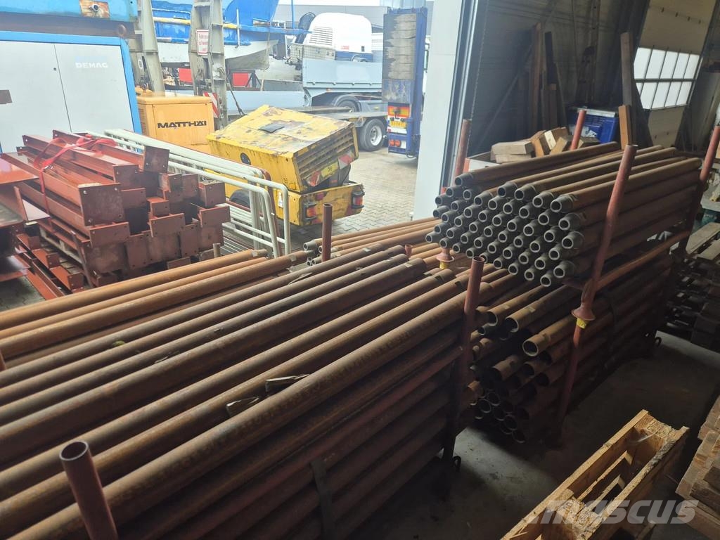Diversen Boorstangen (drill parts). Muut koneet