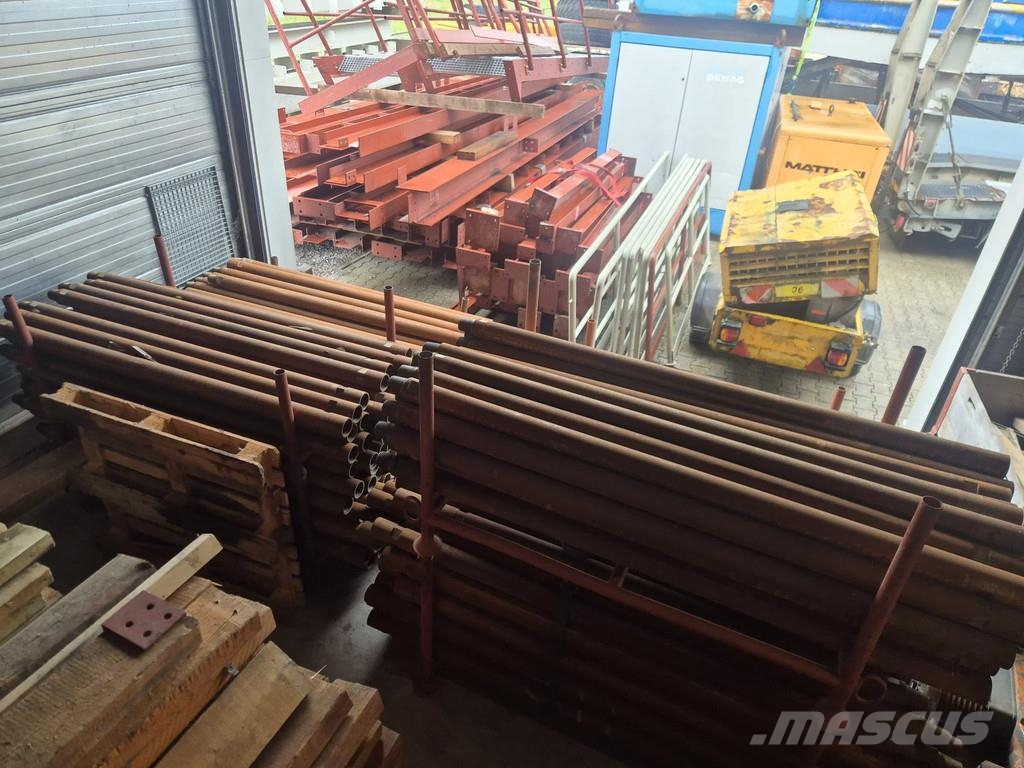 Diversen Boorstangen (drill parts). Muut koneet