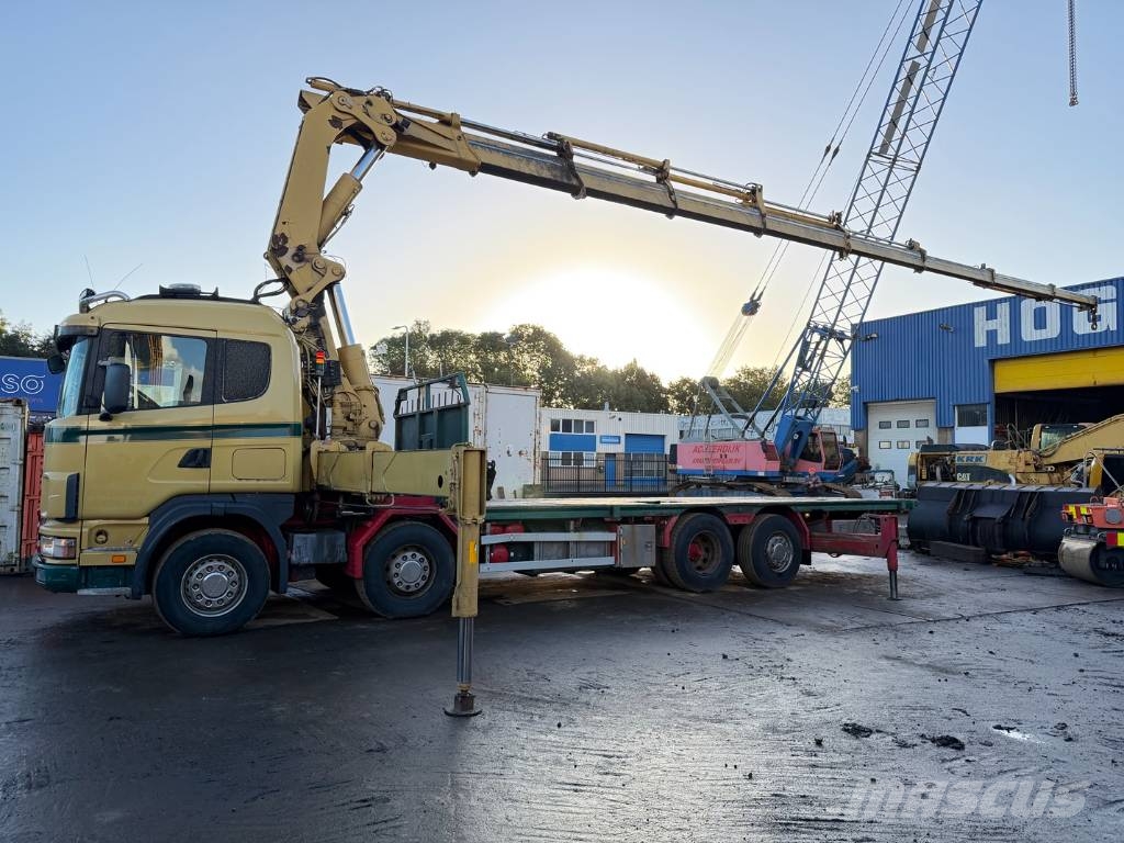 Scania R124 G HIAB 700E-8 + jib Vlakke laadvloer met kraan