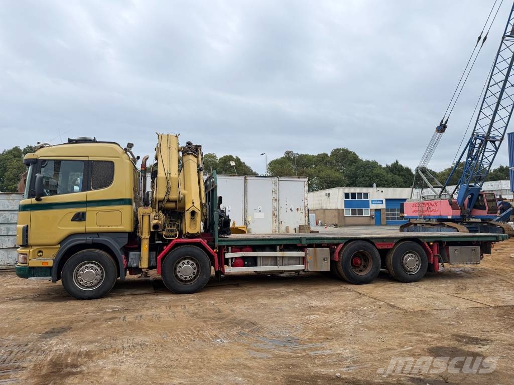 Scania R124 G HIAB 700E-8 + jib Vlakke laadvloer met kraan