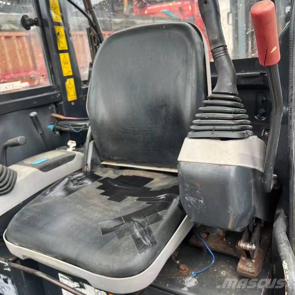 Komatsu PC35 Gravemaskiner på larvebånd