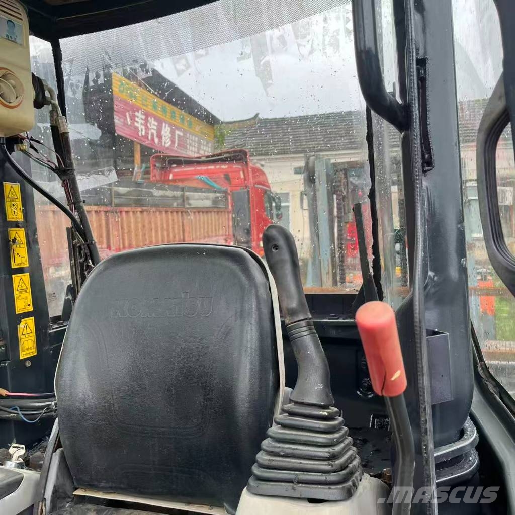 Komatsu PC35 Gravemaskiner på larvebånd