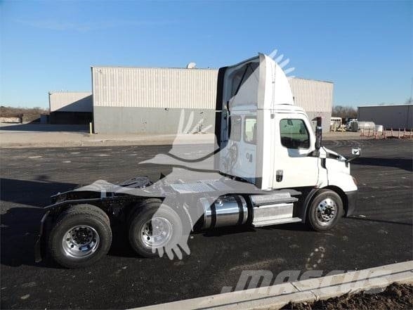 Freightliner CASCADIA 116 Tegljači