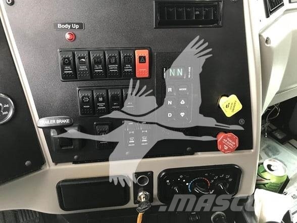 Western Star 4700 傾卸式卡車