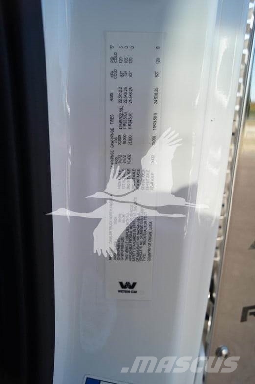 Western Star 49X Vetopöytäautot