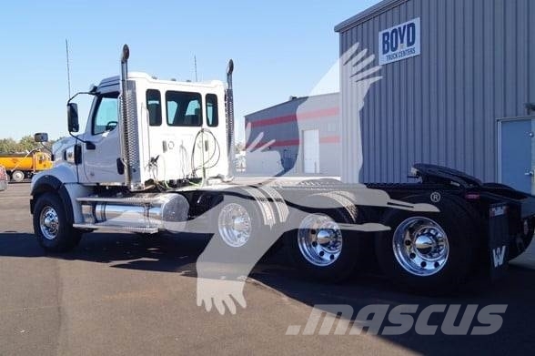 Western Star 49X Vetopöytäautot