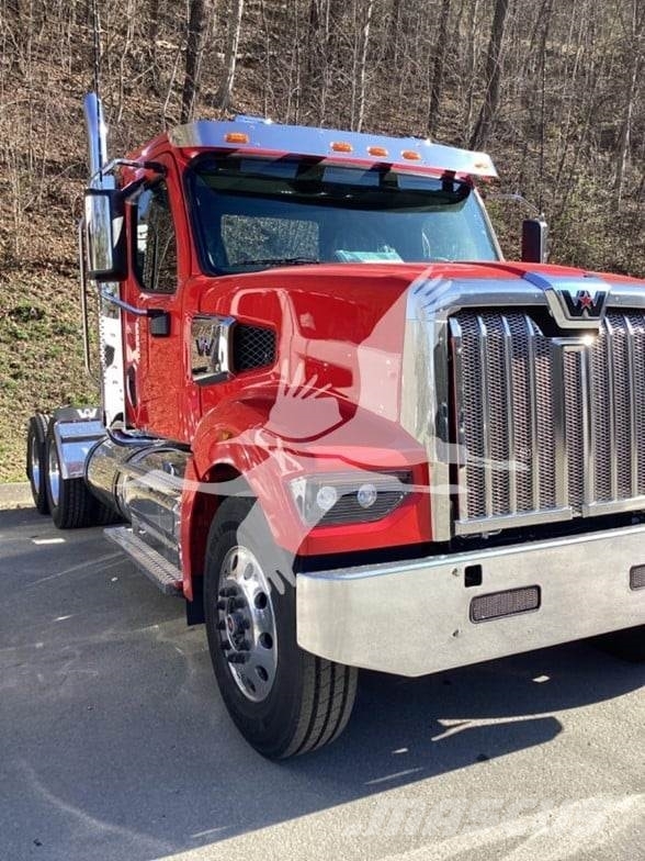 Western Star 49X Vetopöytäautot
