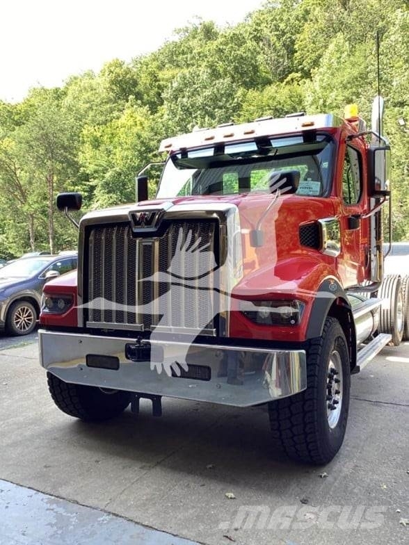 Western Star 49X Vetopöytäautot