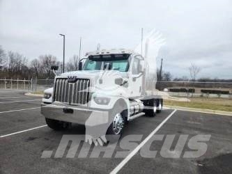 Western Star 49X Vetopöytäautot