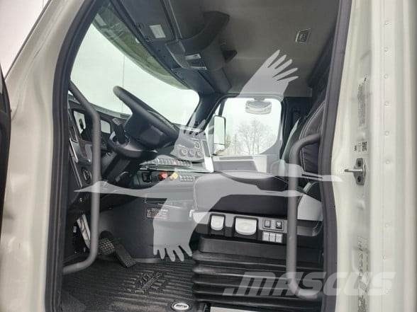 Western Star 49X Vetopöytäautot