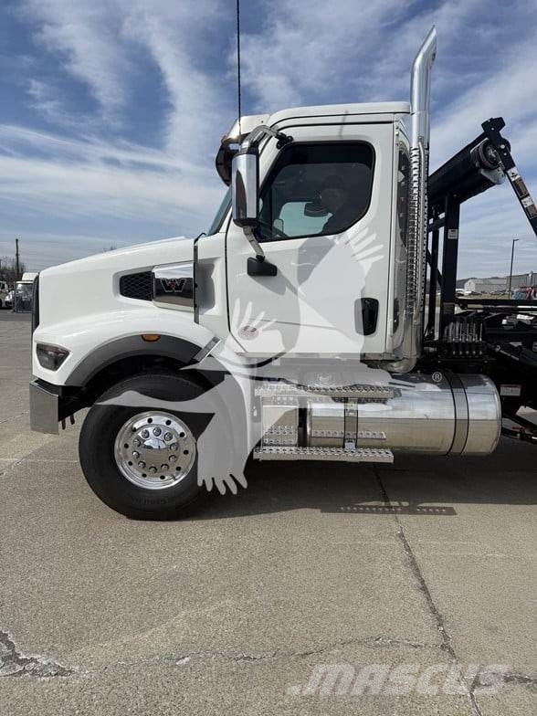 Western Star 49X 可拆卸式卡车