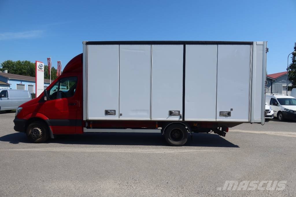 Mercedes-Benz Sprinter 519 CDI Autom Camiones con caja de remolque