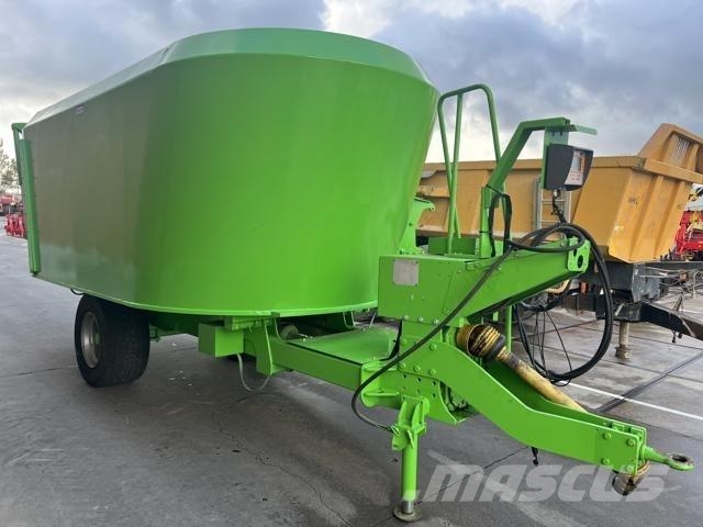 Farasin 18 m³ Míchačky krmiva