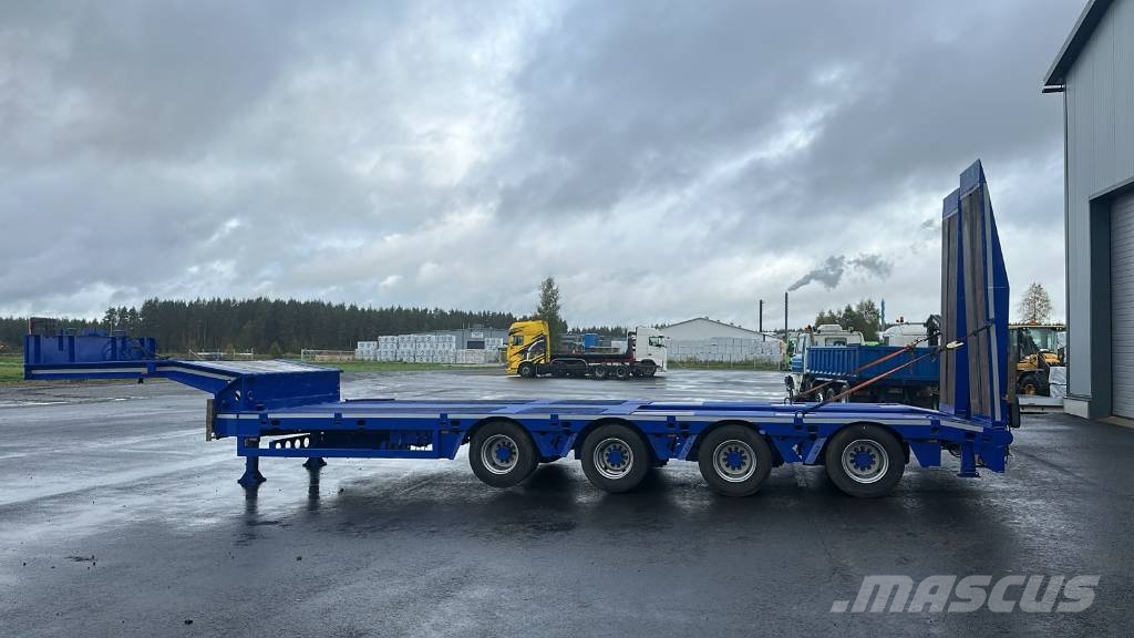 Faymonville 4-akselinen puoliperävaunulavetti Raskeveo poolhaagised