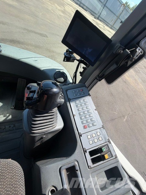 Liebherr L 580 USED CAB Cabine en interieur