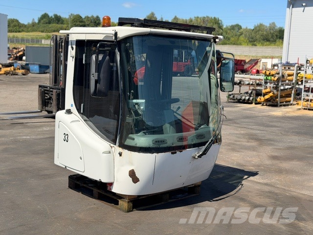 Liebherr L 580 USED CAB Cabine en interieur