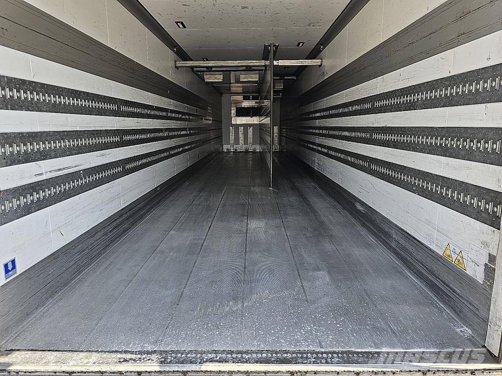 Schmitz Cargobull SKO 24 FP 40 COOL STEERAXLE TAILLIFT نصف مقطورات بدرجة حرارة قابلة للضبط